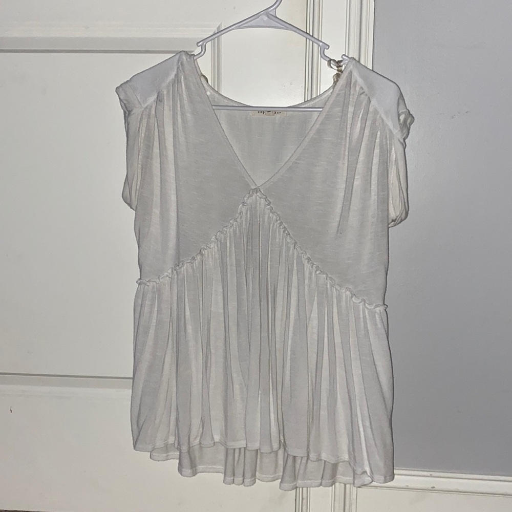 Simple flowy top